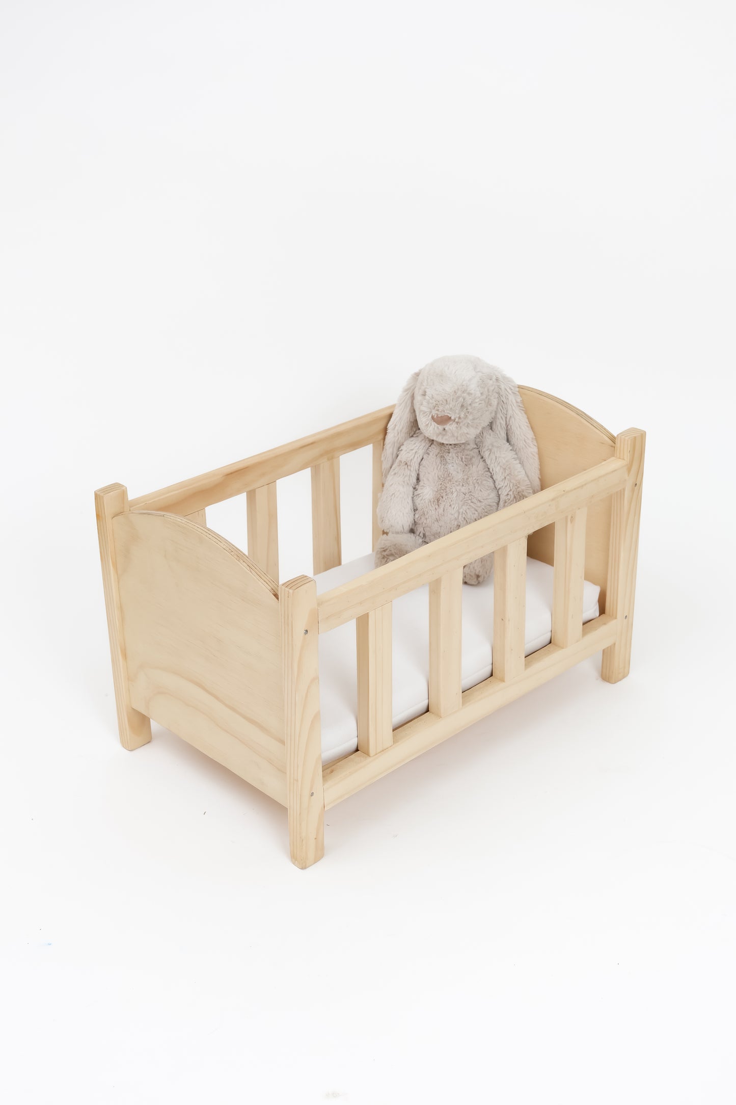 Cuna de Madera para Muñecas – Hecha a mano