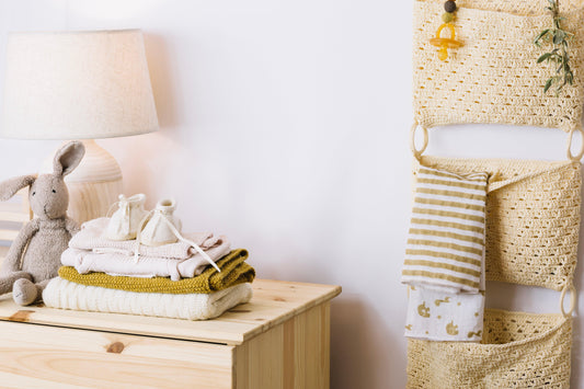 Beneficios de decorar con muebles de madera nativa en espacios infantiles
